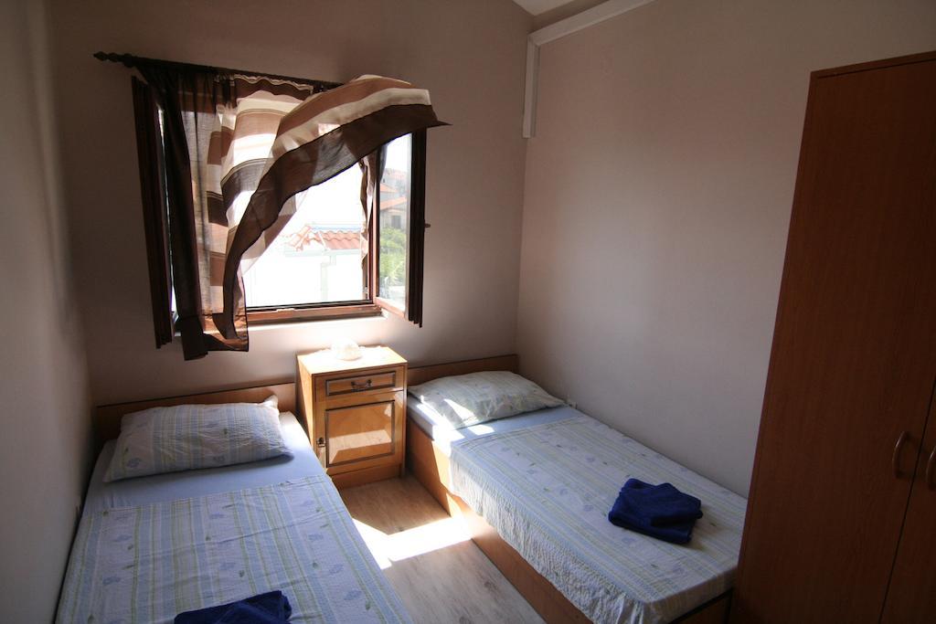 Apartments Marta Trogir Chambre photo
